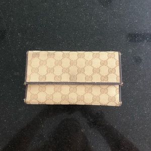 Gucci wallet